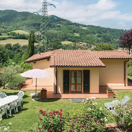 Villino Le Rose Holiday home